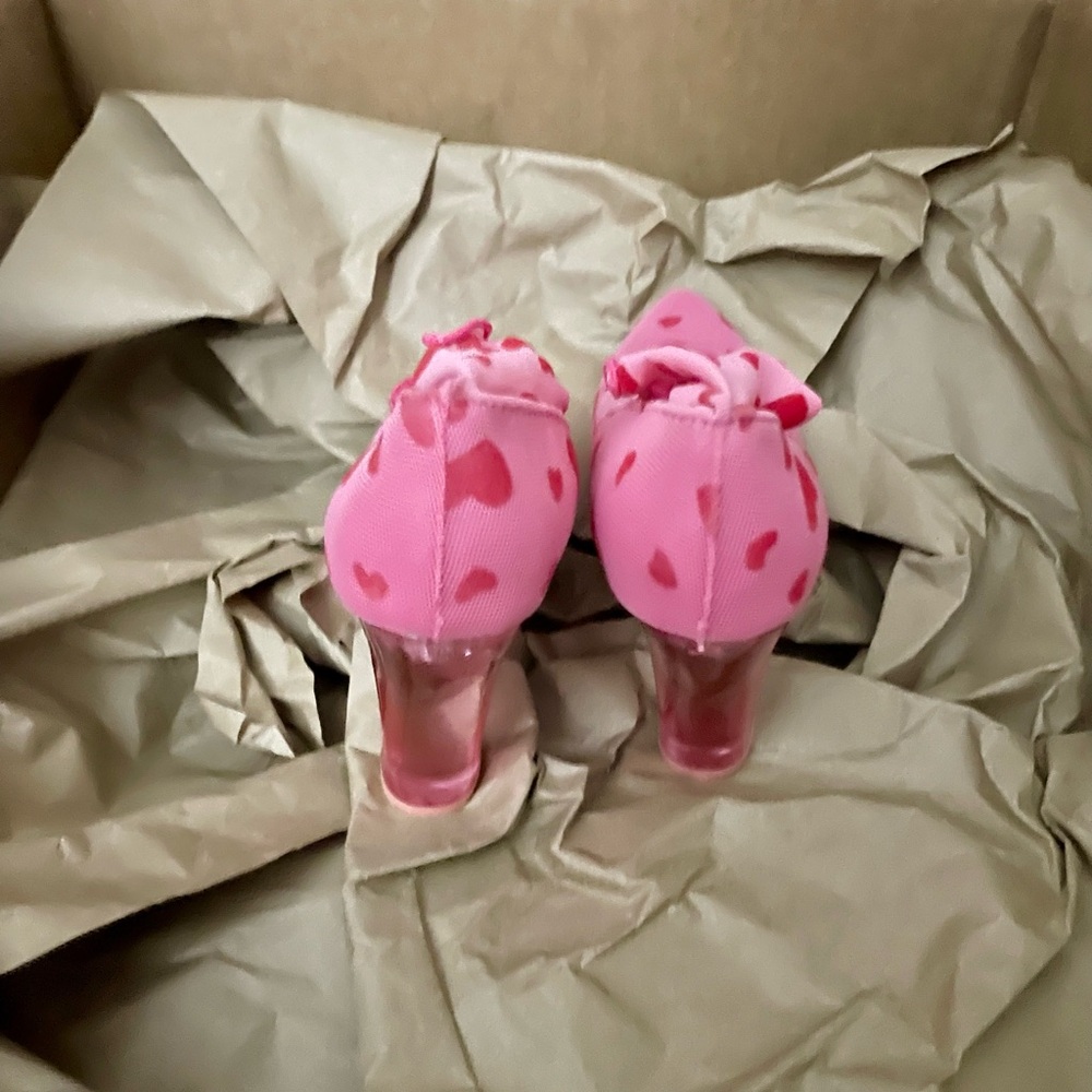 Sugar Thrillz Pink Ankle Boots with Red Heart Print - Picture 3 of 4